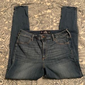 Never worn Hollister jeans